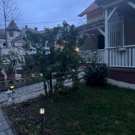Szem-S Vendeghaz Hotel Balatonszárszó Екстериор снимка