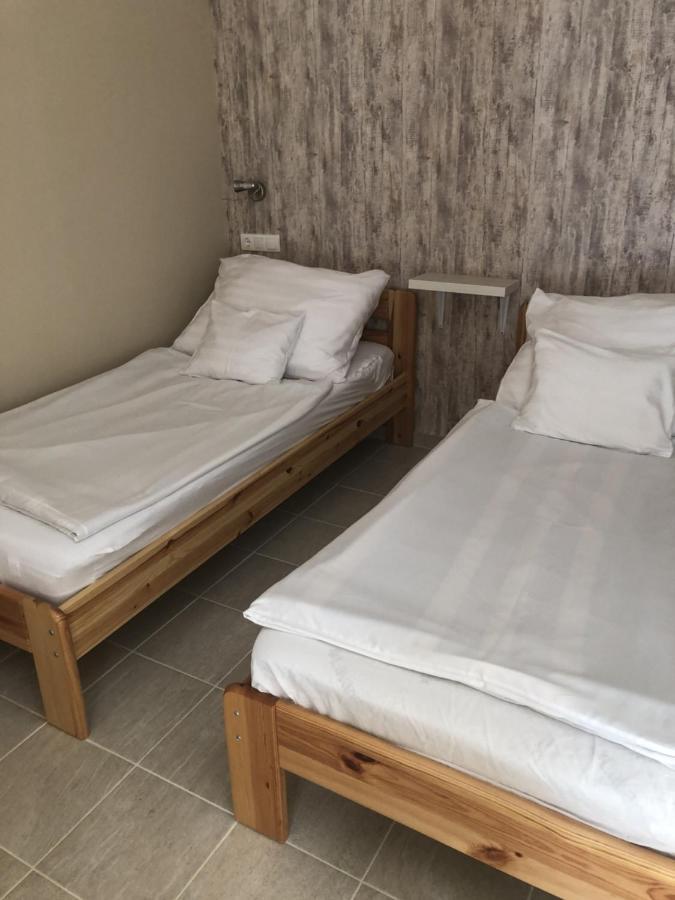Szem-S Vendeghaz Hotel Balatonszárszó Екстериор снимка