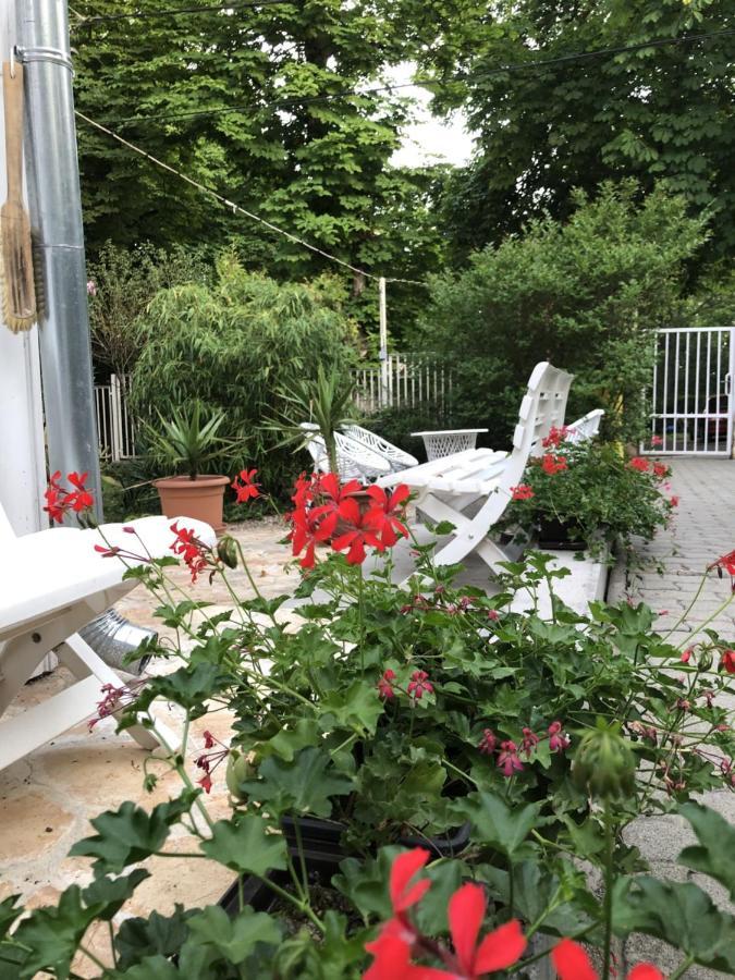 Szem-S Vendeghaz Hotel Balatonszárszó Екстериор снимка