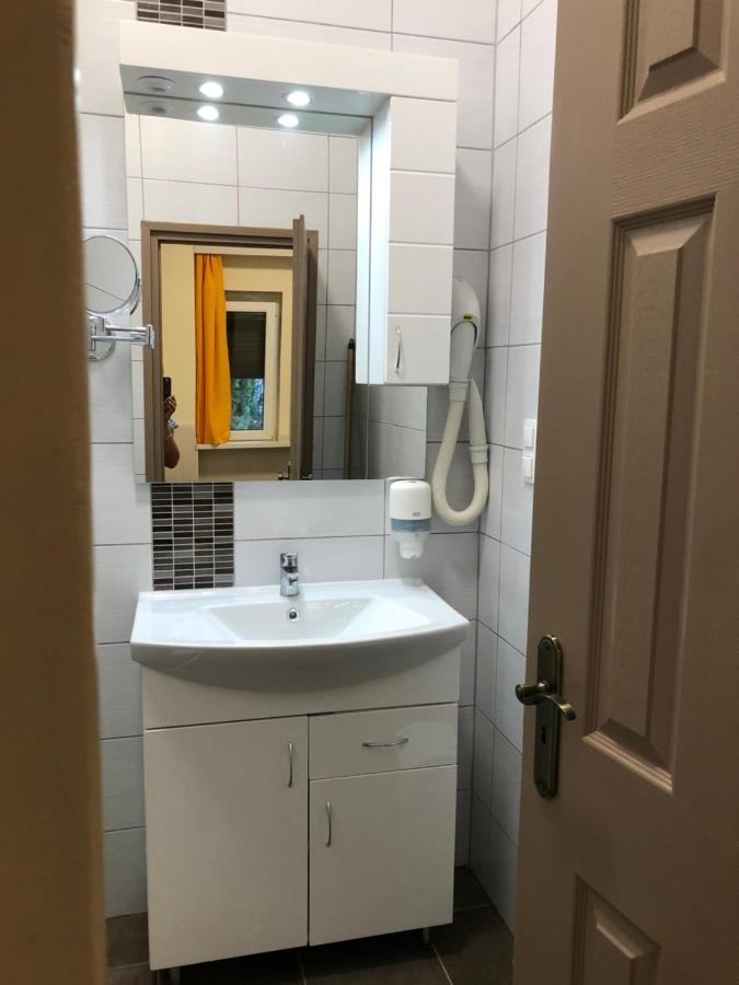Szem-S Vendeghaz Hotel Balatonszárszó Екстериор снимка