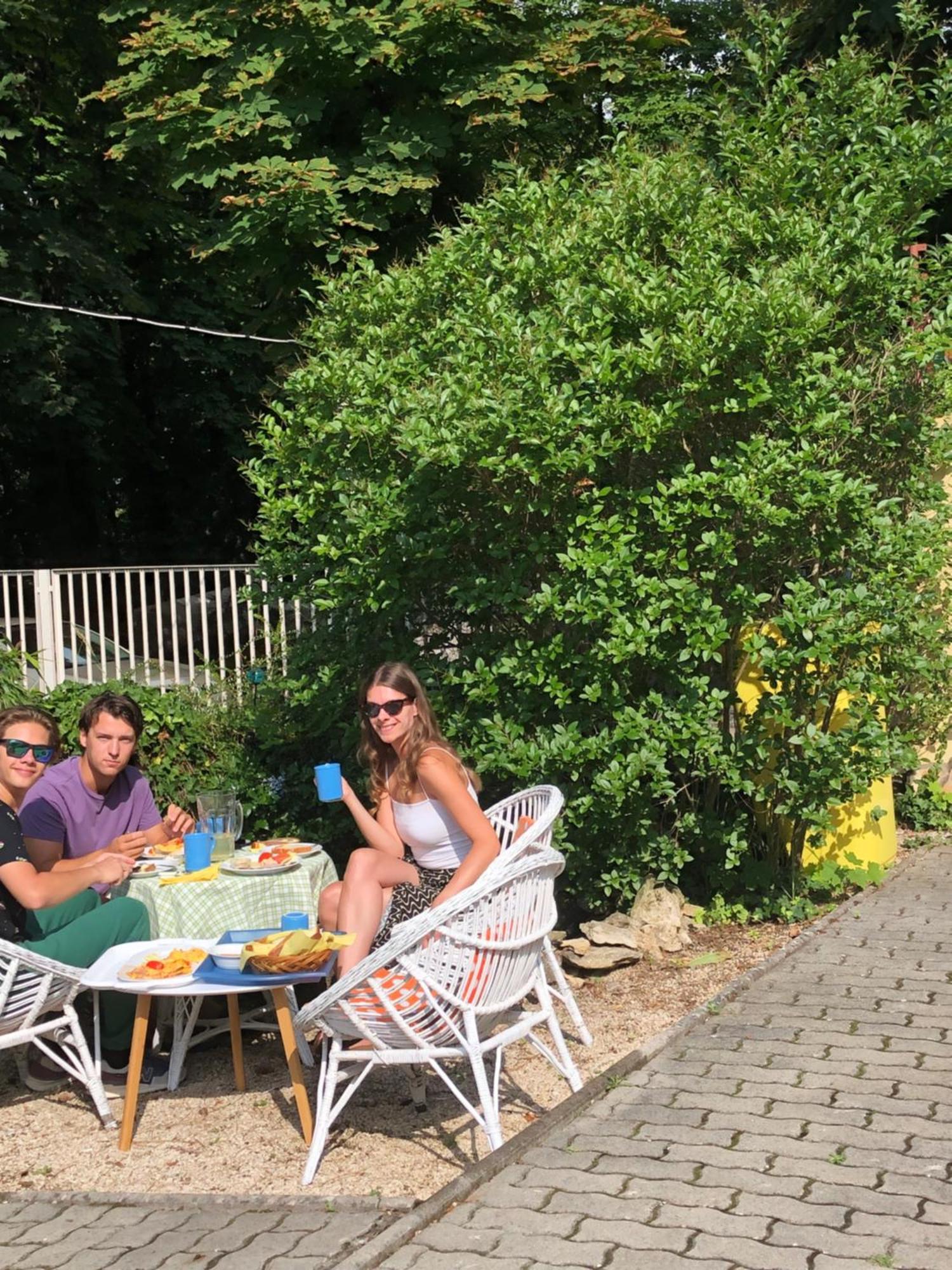 Szem-S Vendeghaz Hotel Balatonszárszó Екстериор снимка
