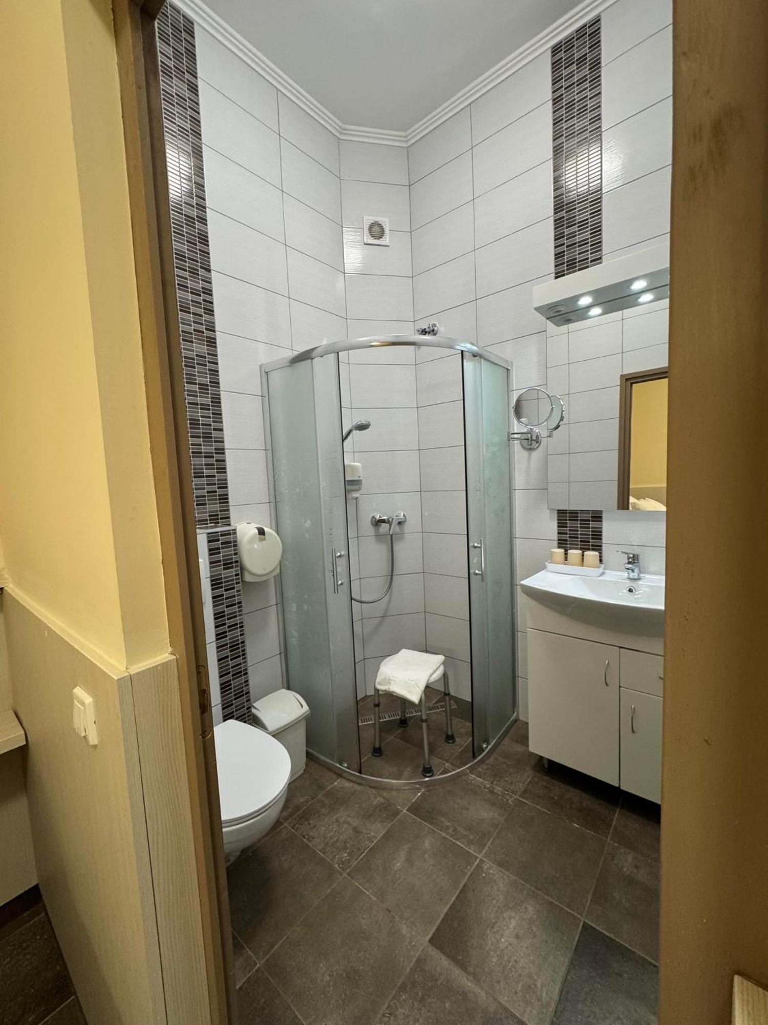 Szem-S Vendeghaz Hotel Balatonszárszó Екстериор снимка