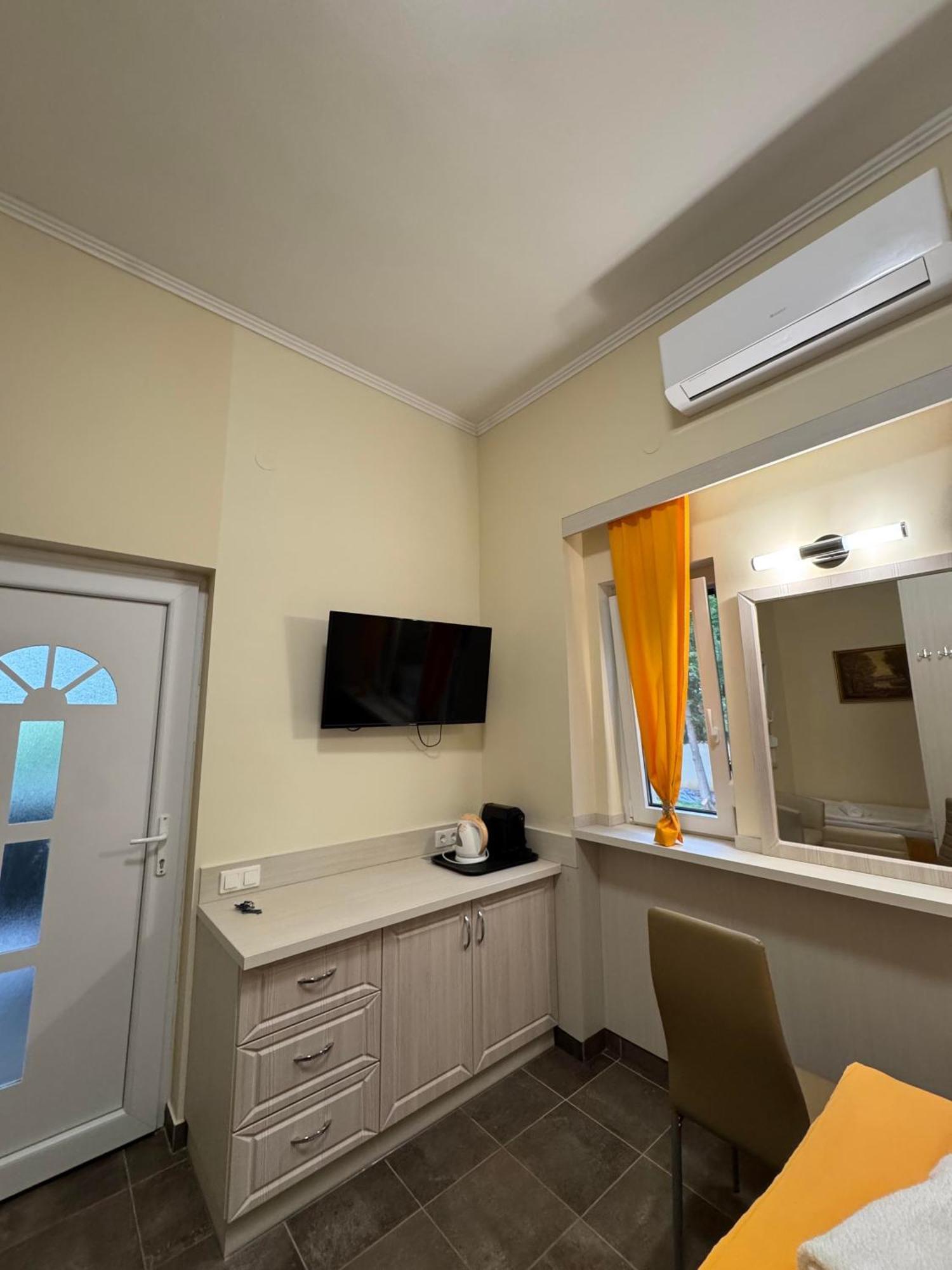 Szem-S Vendeghaz Hotel Balatonszárszó Екстериор снимка